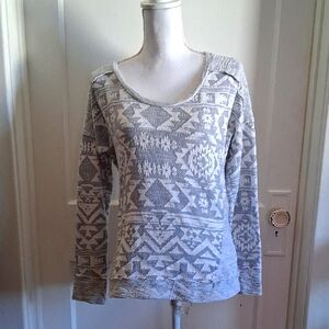 Maurices Tribal Print Gray And White Sweater